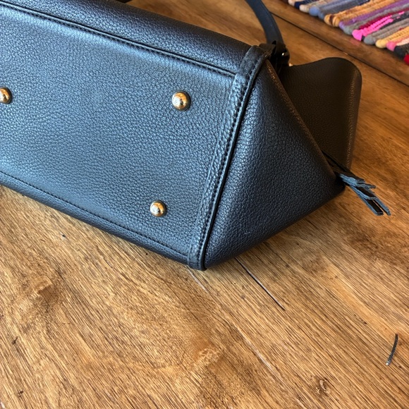Black Leather Tote Bag - Picture 6 of 11